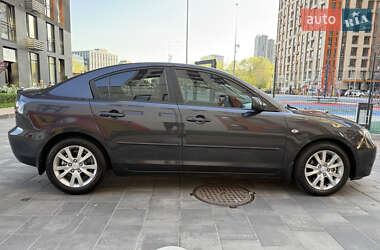 Седан Mazda 3 2006 в 