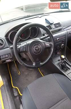 Хэтчбек Mazda 3 2003 в 