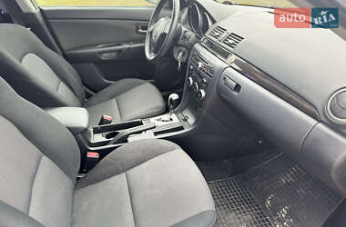 Седан Mazda 3 2007 в 