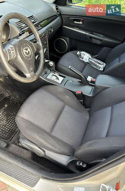 Седан Mazda 3 2007 в 