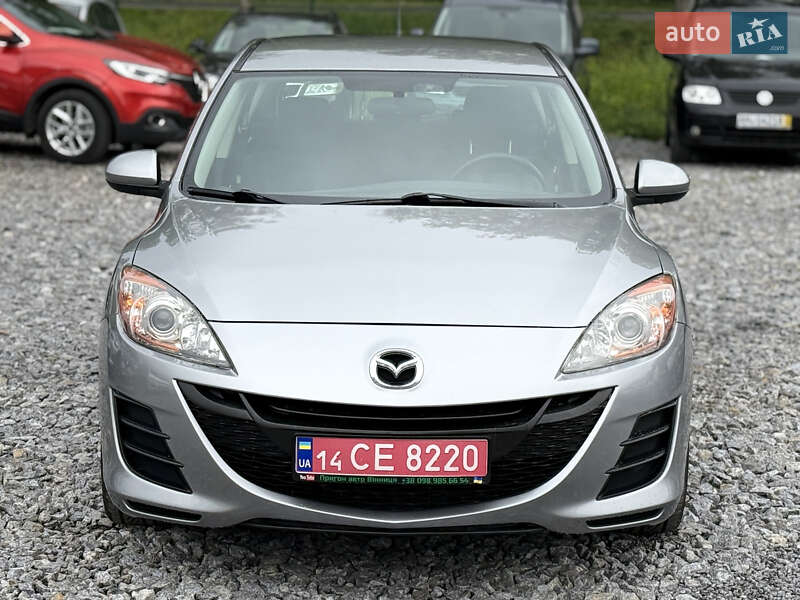 Хетчбек Mazda 3 2010 в 