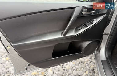 Хетчбек Mazda 3 2010 в 