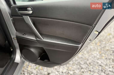 Хетчбек Mazda 3 2010 в 