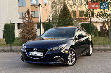 Седан Mazda 3 2015 в Запорожье