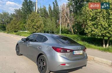 Седан Mazda 3 2016 в 