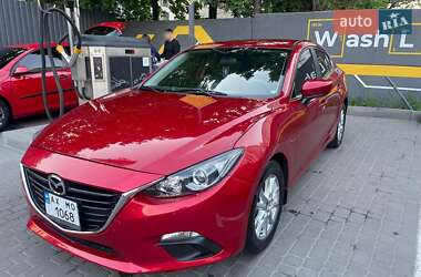 Седан Mazda 3 2015 в 