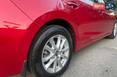 Седан Mazda 3 2015 в 