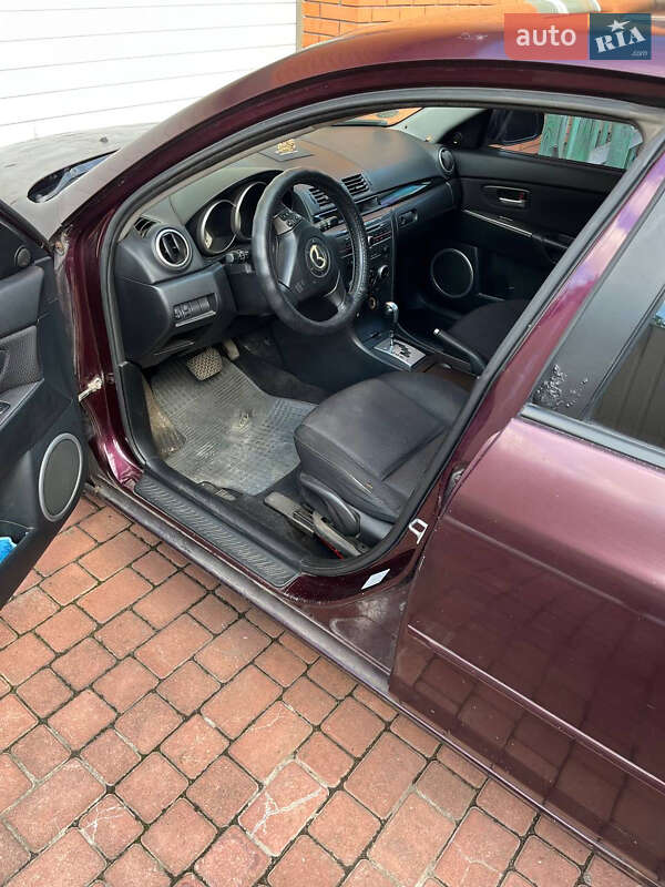 Хетчбек Mazda 3 2006 в 