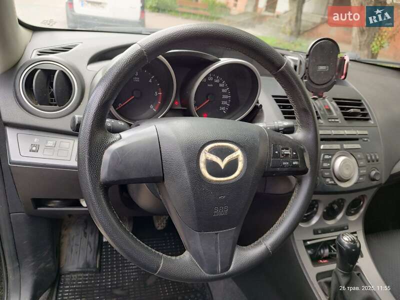 Хэтчбек Mazda 3 2009 в Львове