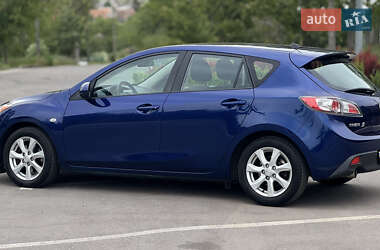 Хэтчбек Mazda 3 2010 в 