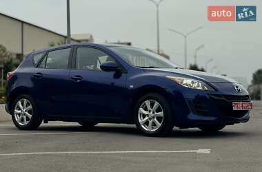 Хэтчбек Mazda 3 2010 в 
