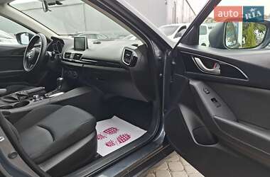 Седан Mazda 3 2014 в 