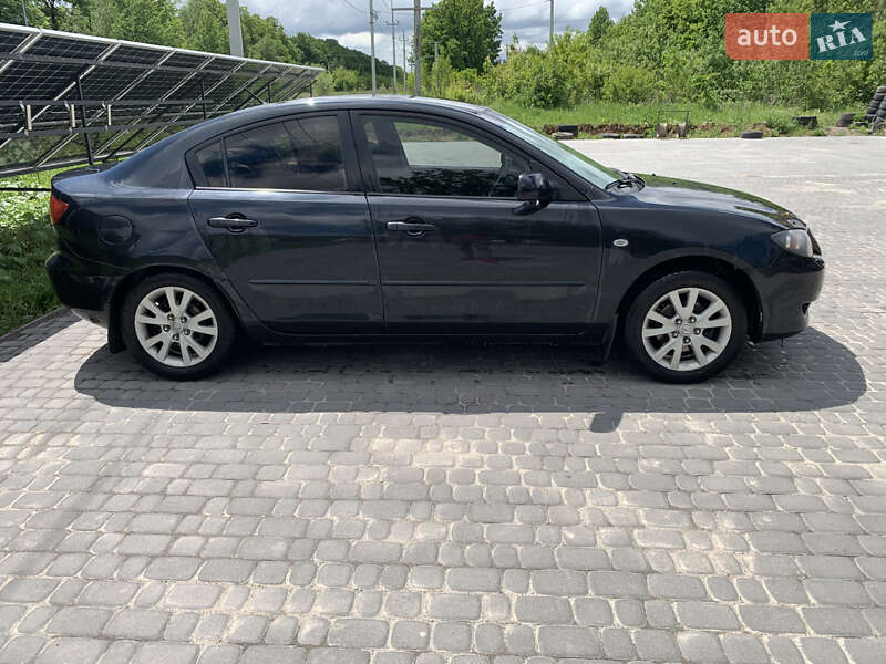 Седан Mazda 3 2004 в Виннице
