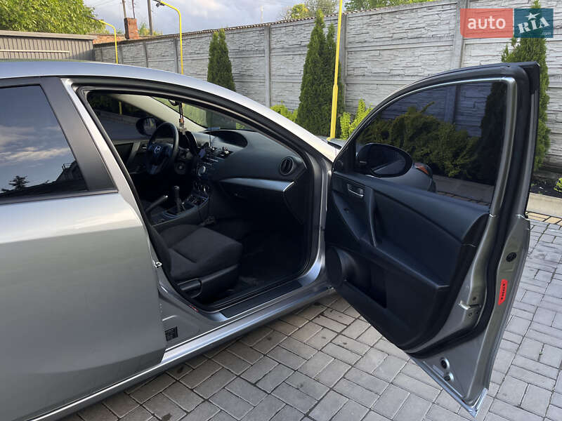 Хетчбек Mazda 3 2010 в Козятині