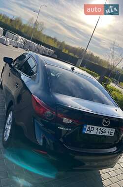 Седан Mazda 3 2016 в 