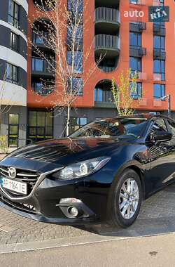 Седан Mazda 3 2016 в 