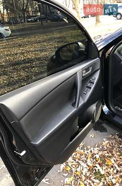 Седан Mazda 3 2011 в 