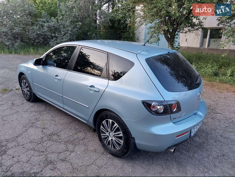 Хетчбек Mazda 3 2007 в Чернівцях