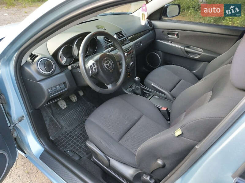 Хетчбек Mazda 3 2007 в Чернівцях