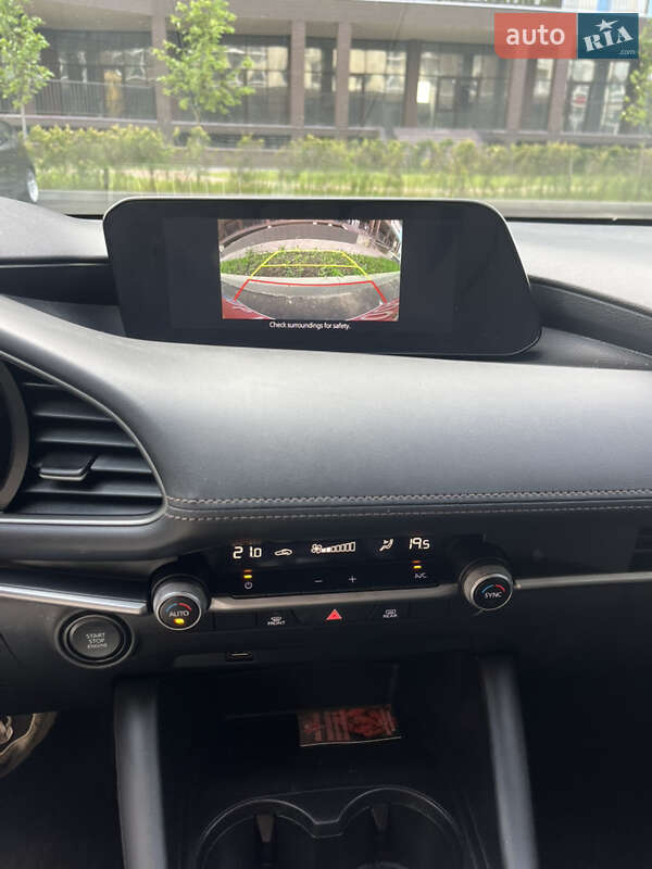 Седан Mazda 3 2021 в Києві