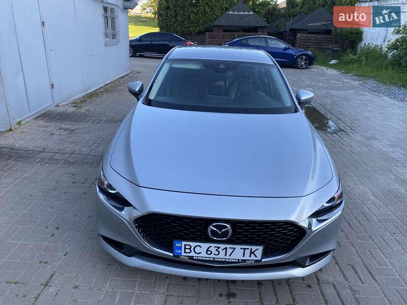 Седан Mazda 3 2019 в Львові