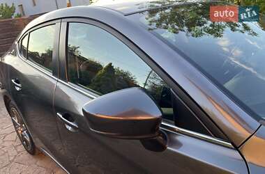 Седан Mazda 3 2018 в 