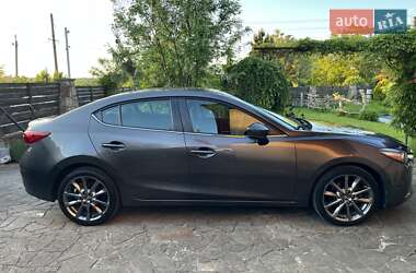 Седан Mazda 3 2018 в 