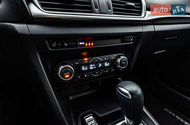 Седан Mazda 3 2017 в 