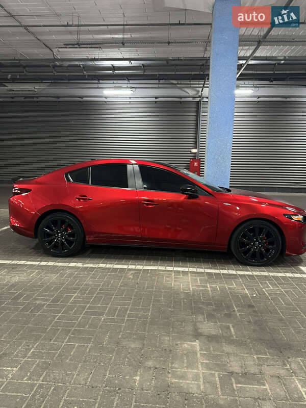 Седан Mazda 3 2019 в Киеве