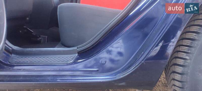 Хетчбек Mazda 3 2008 в Житомирі