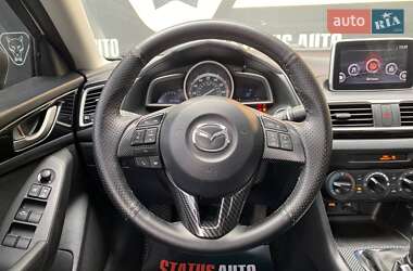 Седан Mazda 3 2014 в 