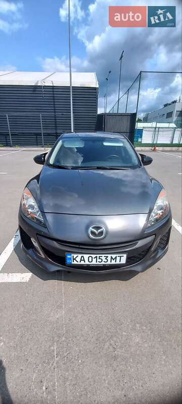 Седан Mazda 3 2012 в 