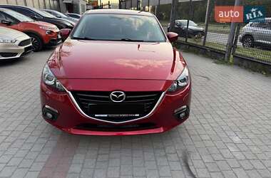 Седан Mazda 3 2015 в 