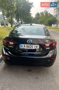 Седан Mazda 3 2018 в 