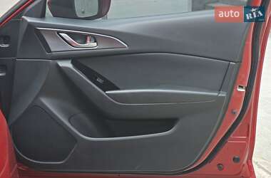 Седан Mazda 3 2017 в 