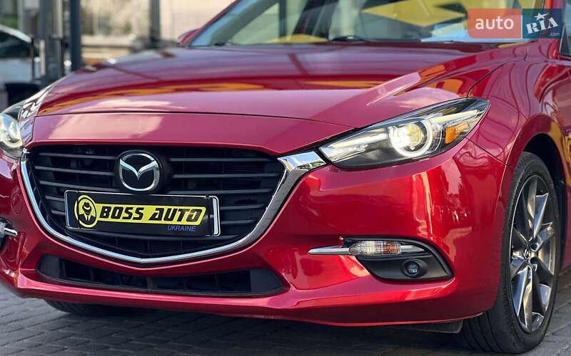 Седан Mazda 3 2017 в Ивано-Франковске