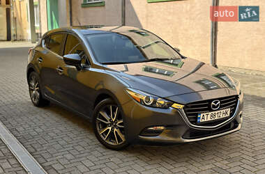 Хэтчбек Mazda 3 2018 в 