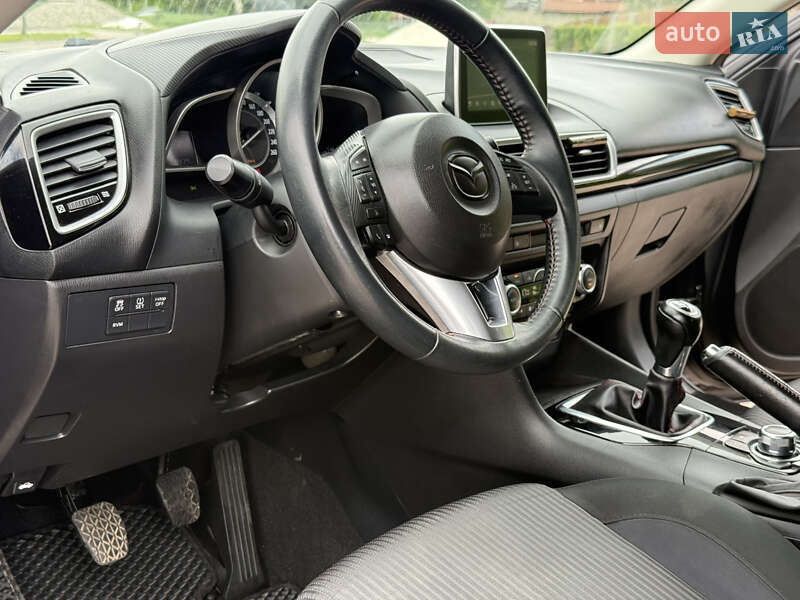 Хэтчбек Mazda 3 2014 в Ивано-Франковске
