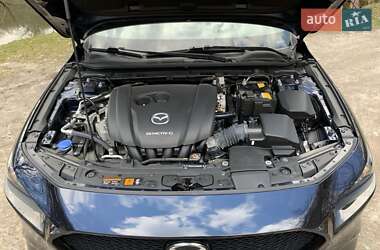 Хэтчбек Mazda 3 2019 в Киеве