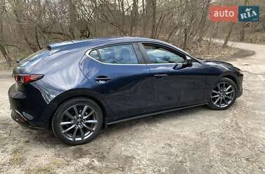 Хэтчбек Mazda 3 2019 в Киеве