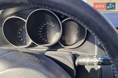 Хетчбек Mazda 3 2004 в 