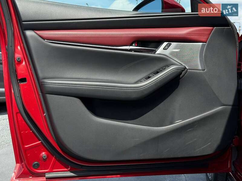 Хетчбек Mazda 3 2020 в Рівному