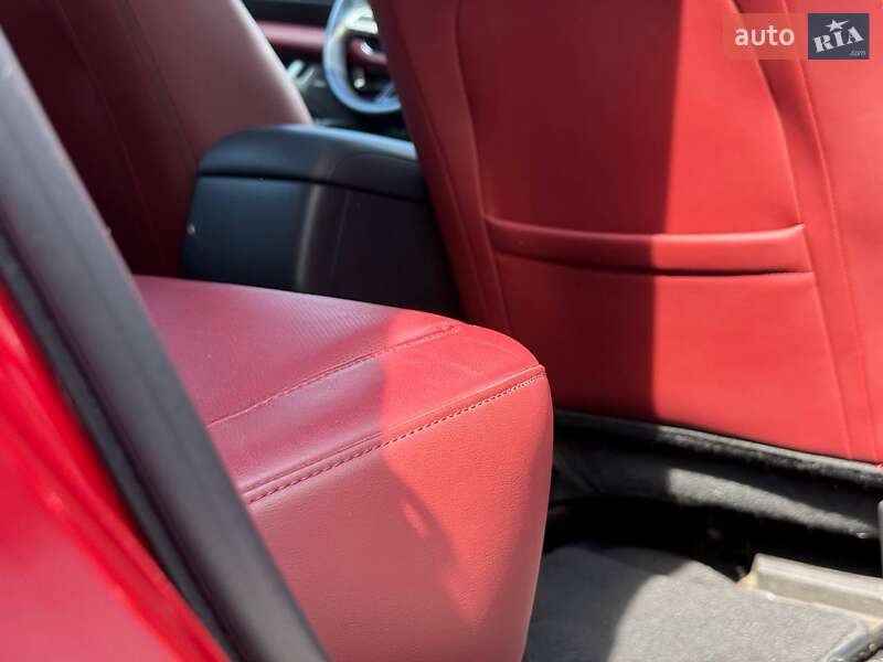 Хетчбек Mazda 3 2020 в Рівному