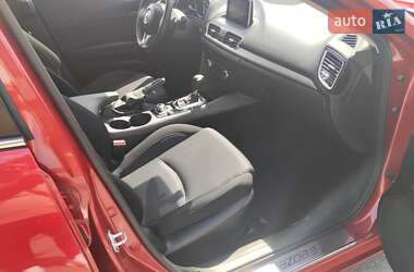Хэтчбек Mazda 3 2016 в 