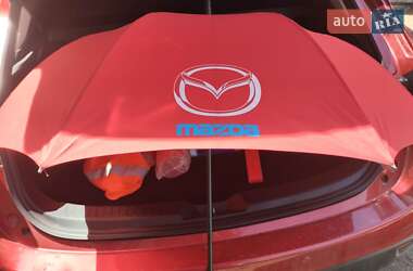 Хэтчбек Mazda 3 2016 в 