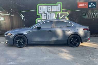 Седан Mazda 3 2023 в 