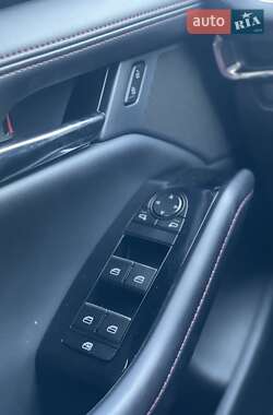 Седан Mazda 3 2023 в 