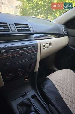 Седан Mazda 3 2008 в 