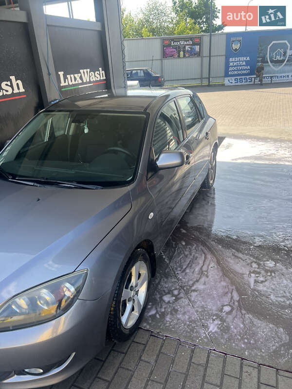 Хетчбек Mazda 3 2004 в Івано-Франківську