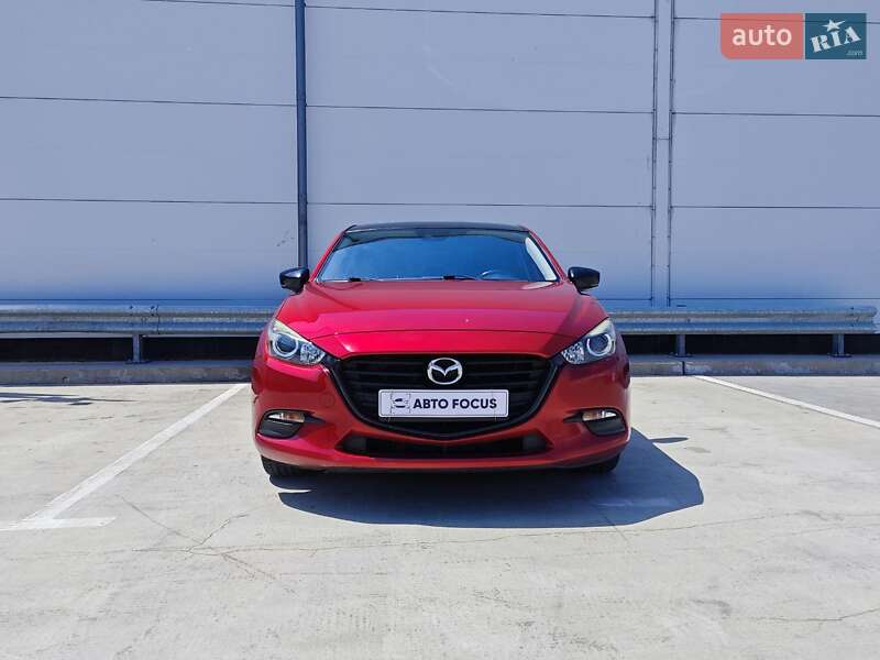 Седан Mazda 3 2017 в Киеве